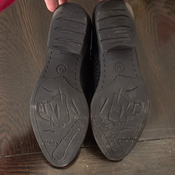 NWOT Volatile Black Crocodile Pattern Women’s Ankle Boots - Picture 5 of 5